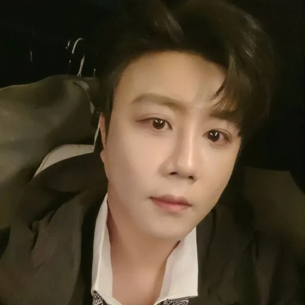 The most loved look of Jin Haesung today