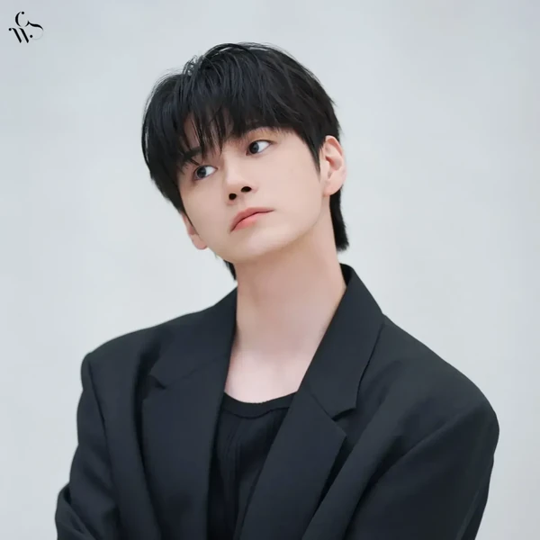 옹성우 팬심 가득한 인기 사진