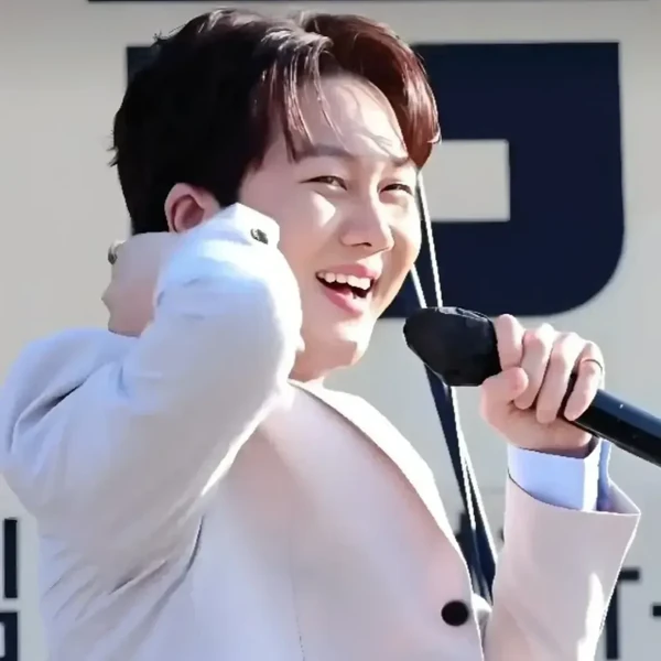 오늘 가장 사랑받은 김수찬의 모습