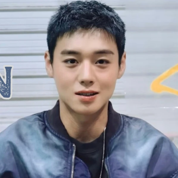 Popular photo full of fans’ love for Park Jihoon