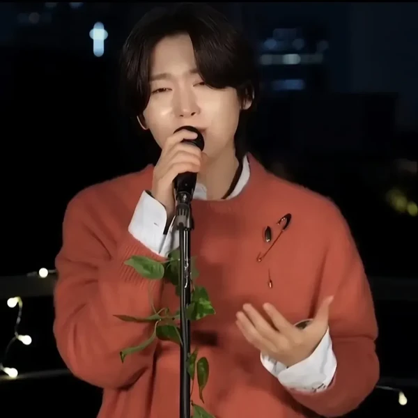 The most loved look of Kim Yongbin today