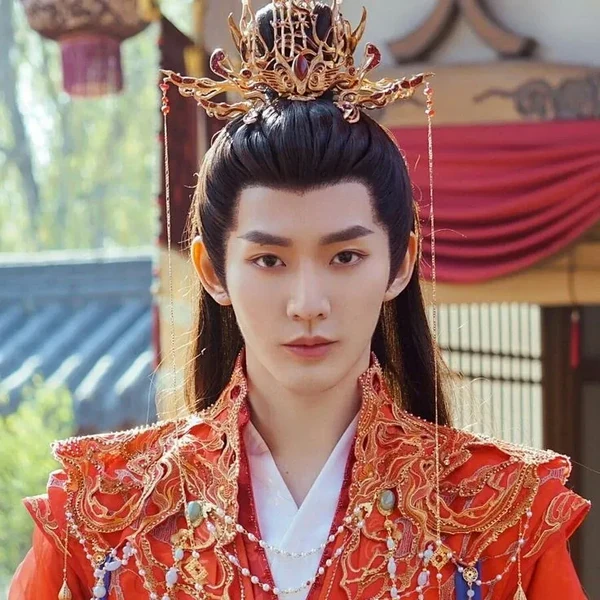Popular photo full of fans’ love for Deng Wei