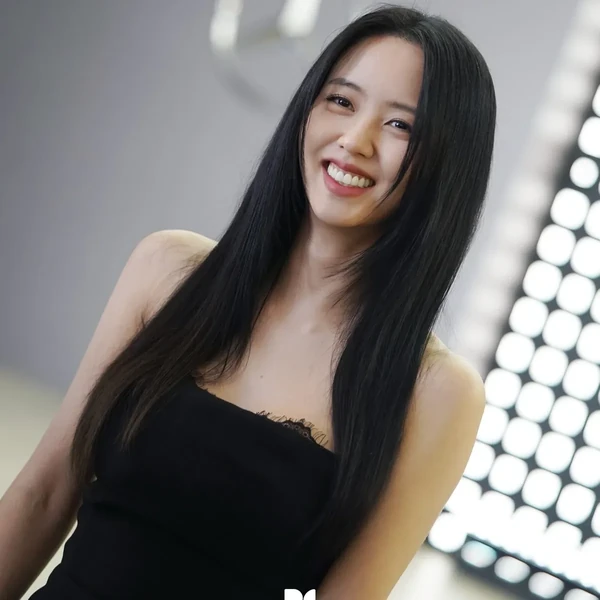Popular photo full of fans’ love for Kim Sohyun