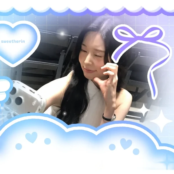 The most loved look of Kim Minju today