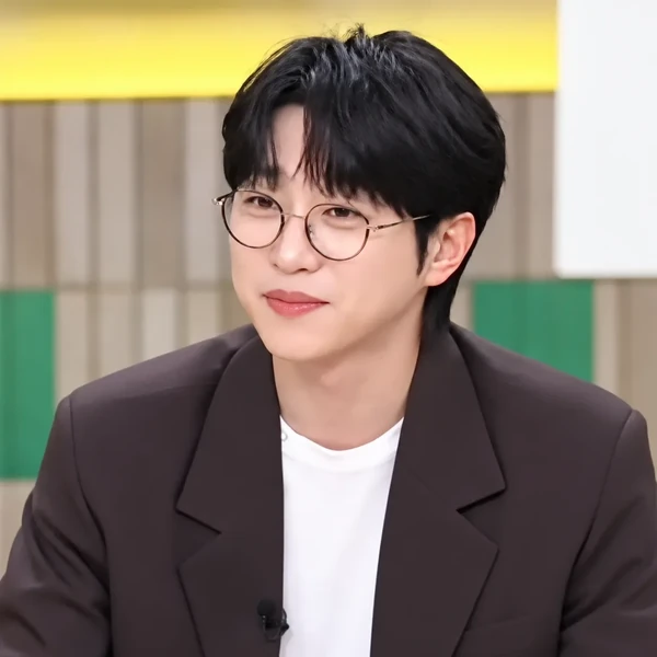 오늘 가장 사랑받은 안성훈의 모습