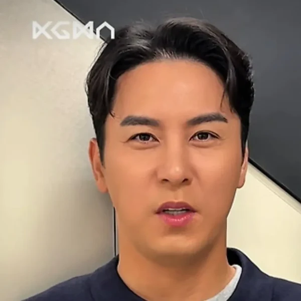 Foto populer Jang Minho yang penuh cinta dari penggemar