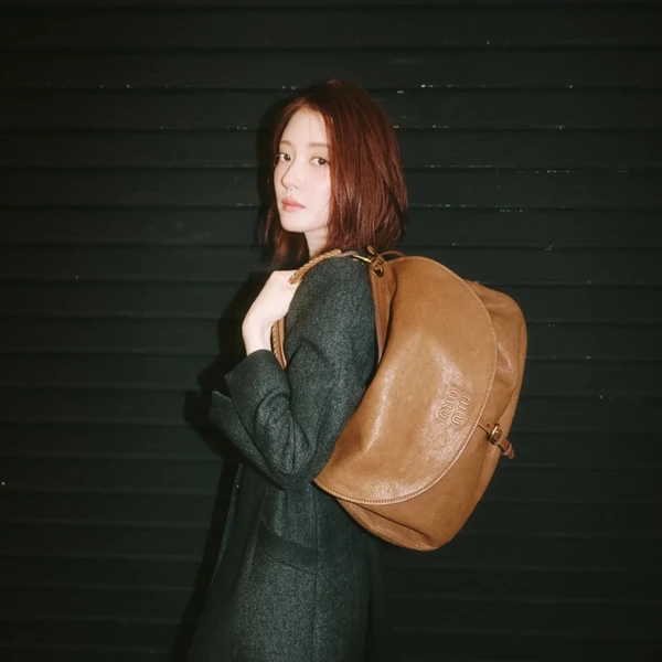 Popular photo full of fans’ love for Lee Seyoung