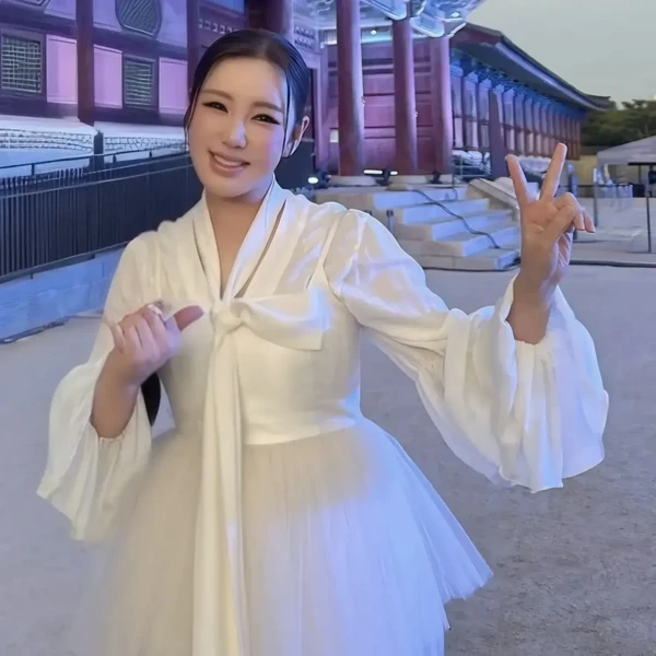充滿粉絲愛的宋歌人人氣照片