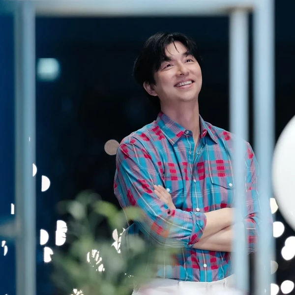 Popular photo full of fans’ love for Gong Yoo