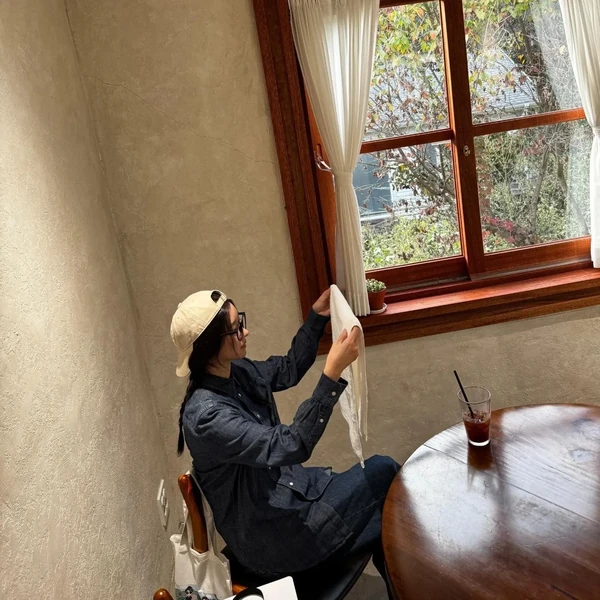 Popular photo full of fans’ love for Seo Yeaji