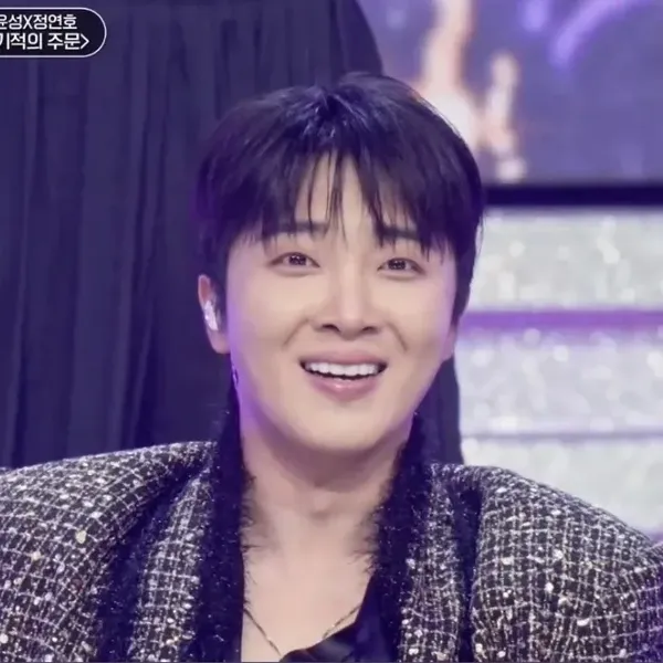 The most loved look of Hwang Yunsung today