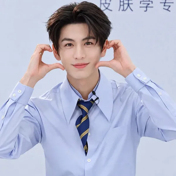 Momen terbaik Zhang Linghe pilihan penggemar
