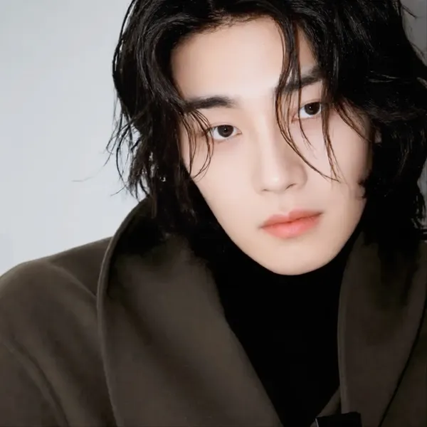 Popular photo full of fans’ love for Kim Jaeyoung