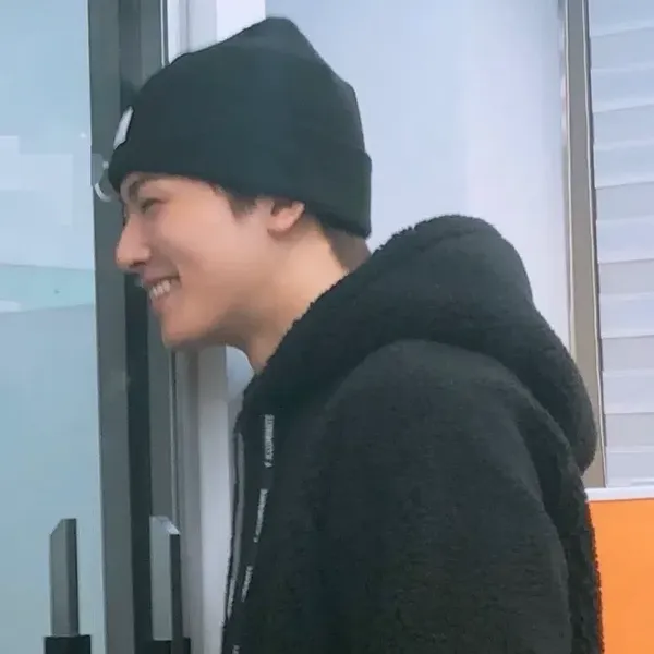 The most loved look of Cha Eunwoo today