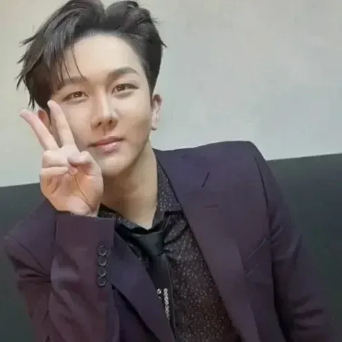 Popular photo full of fans’ love for Kim Soochan