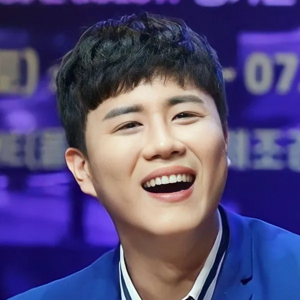 充满粉丝爱意的晋海成人气照片