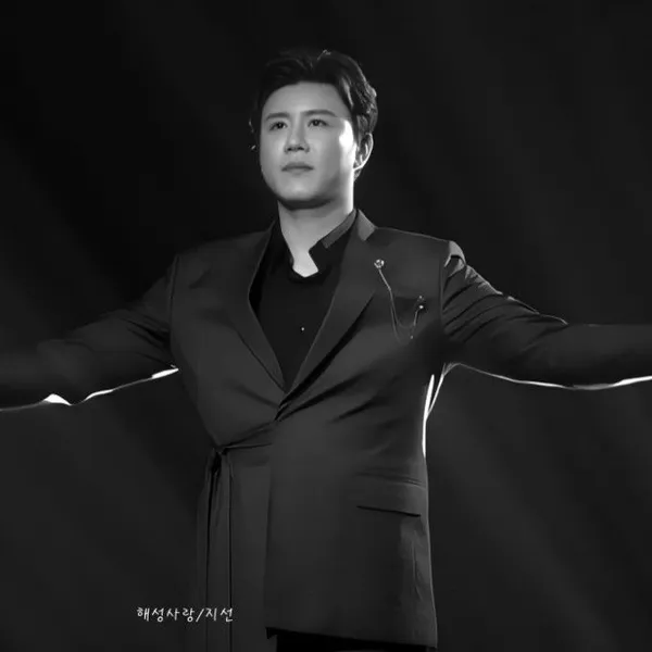 チン・ヘソンへのファンの愛が詰まった人気写真