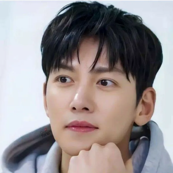 Popular photo full of fans’ love for Ji Changwook