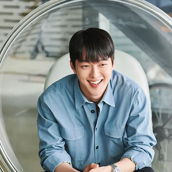 The most loved look of Jang Kiyong today